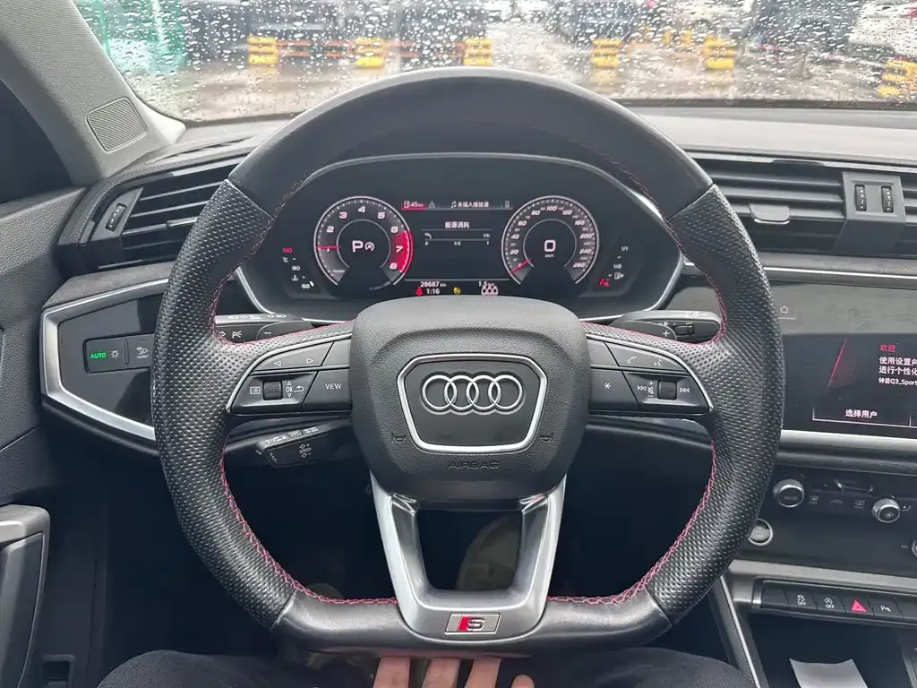 Audi Q3 Sportback — фото 8