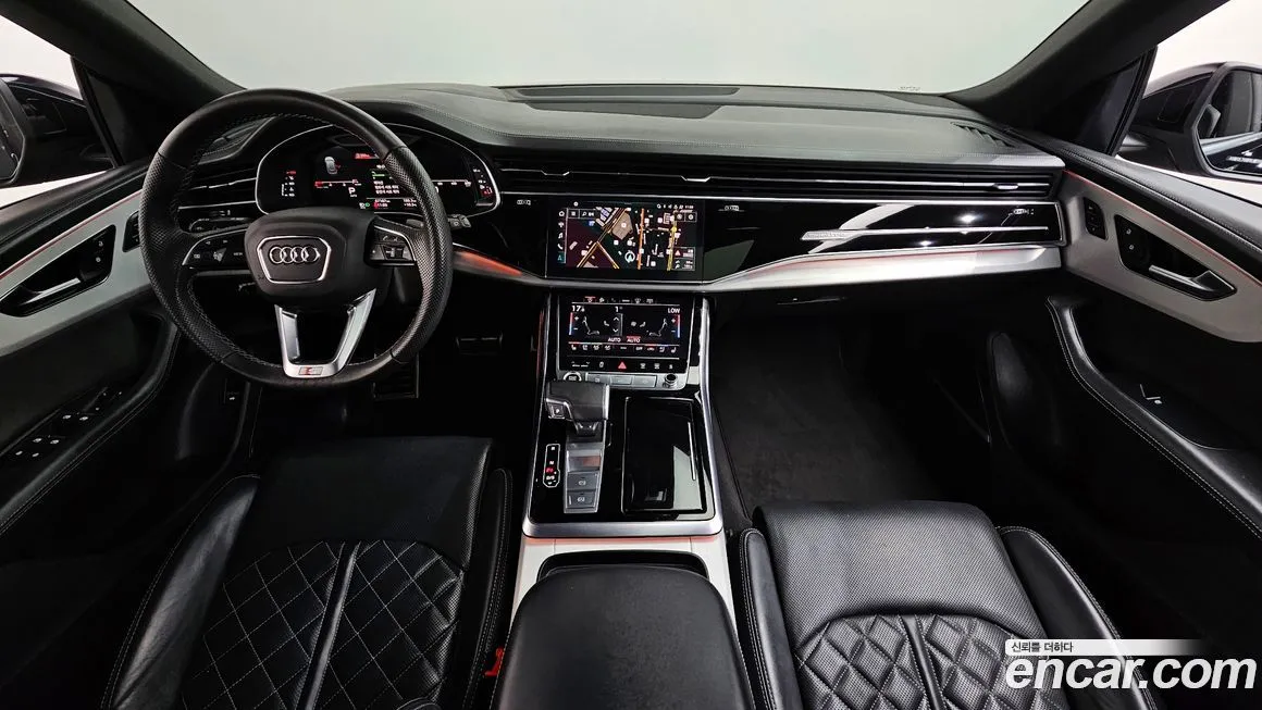 Audi Q8 — фото 6