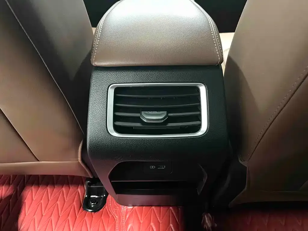 Geely Vision X6 — фото 3