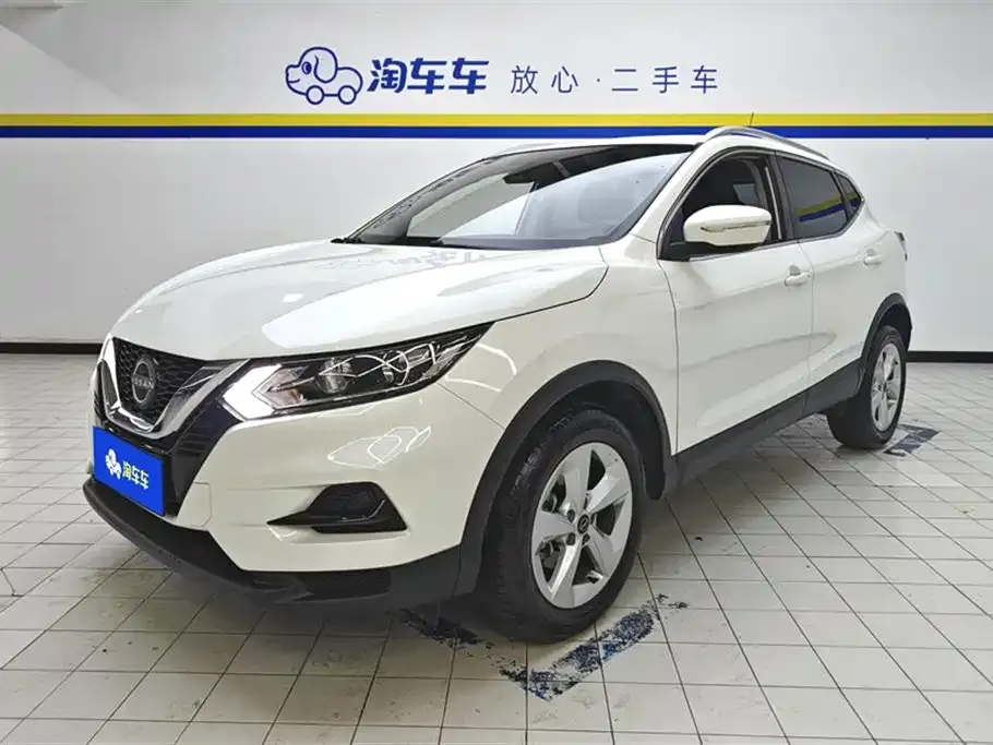 Nissan Qashqai — фото 1