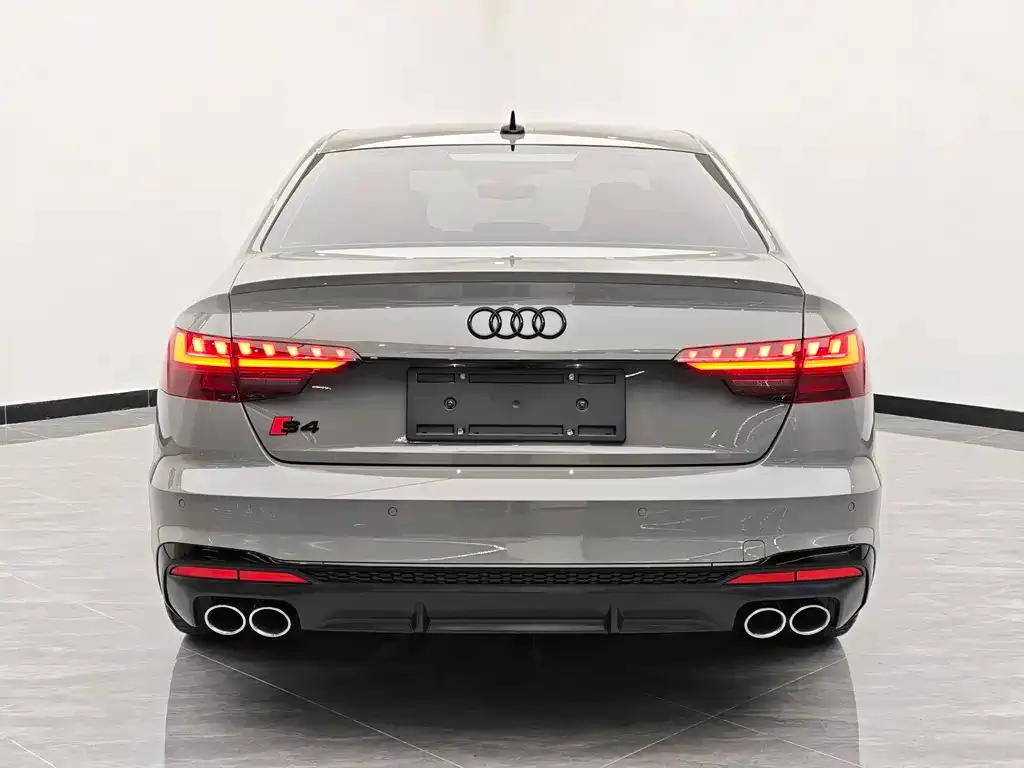 Audi S4 2023 из CN, фото 2