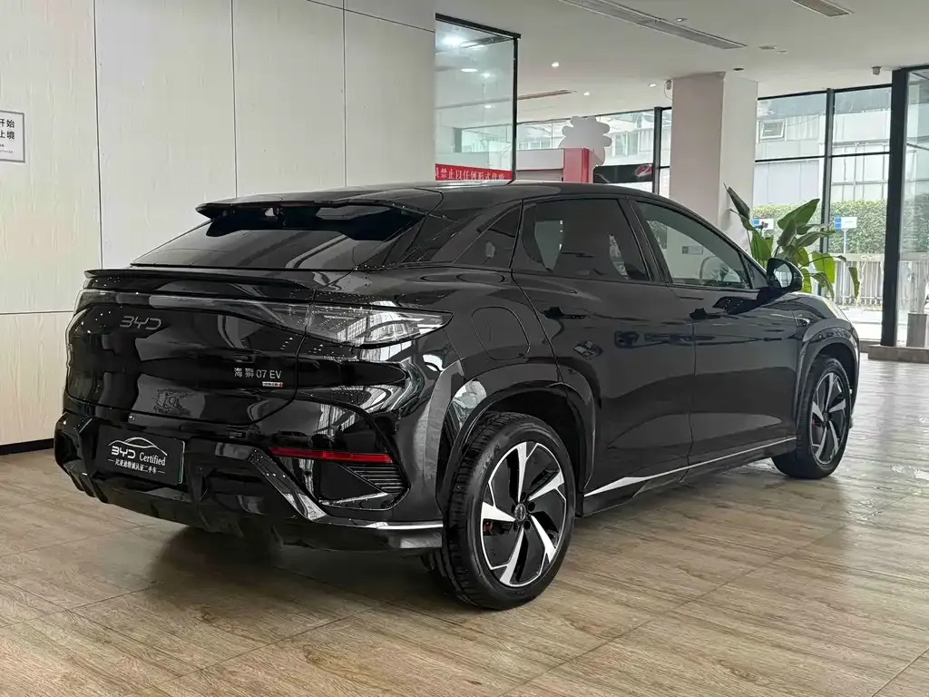 BYD Seal 07 EV — фото 8