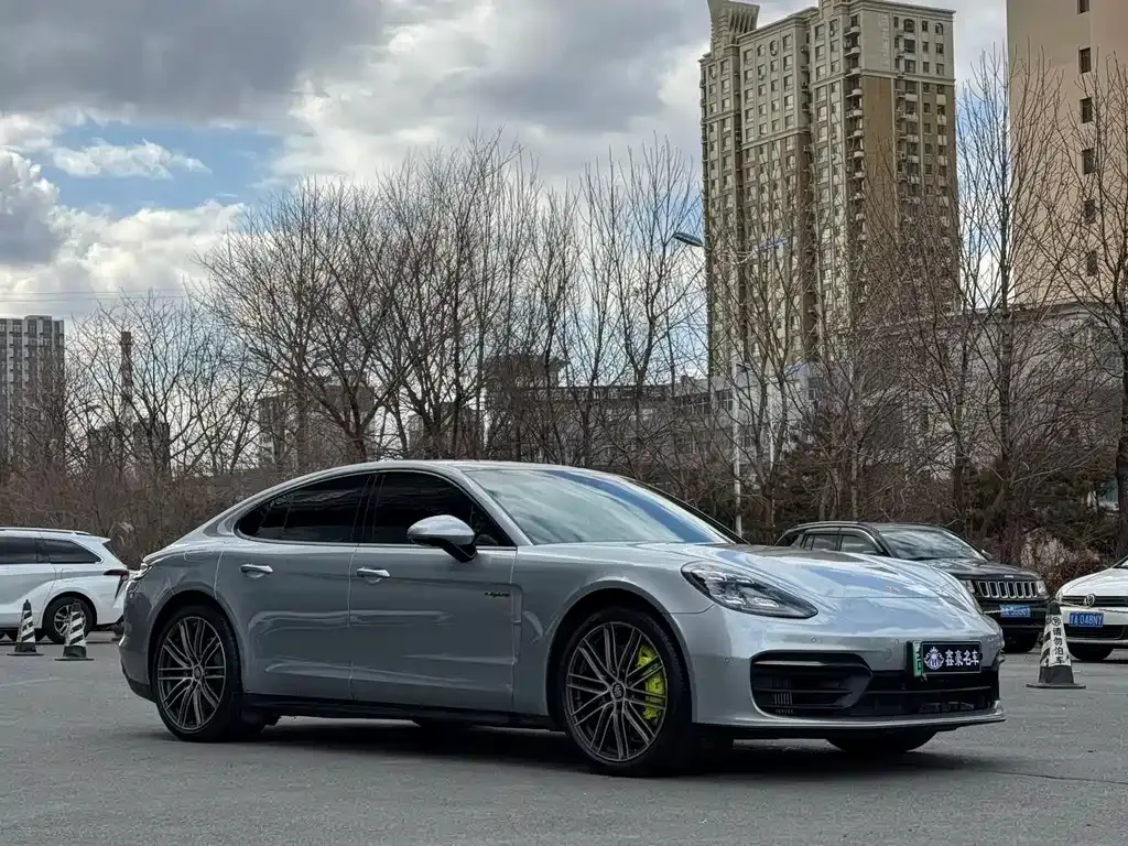 Porsche Panamera Hybrid 2022 из CN, фото 9