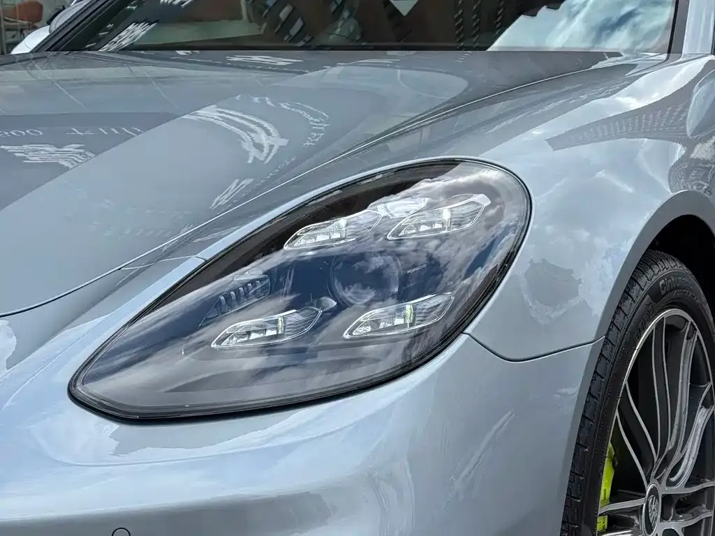 Porsche Panamera Hybrid 2022 из CN, фото 8