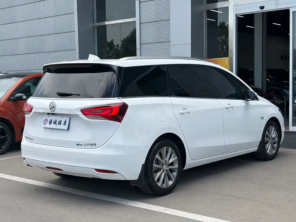 Buick GL6 2023 из CN, фото 10