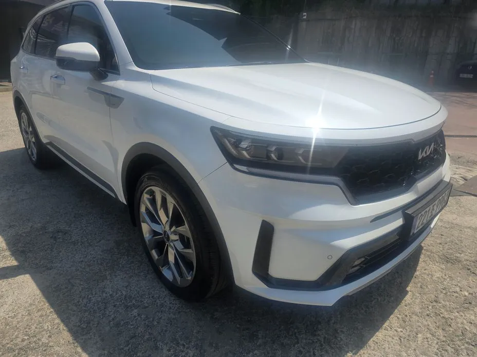 Kia Sorento — фото 8