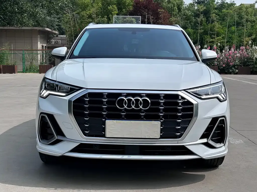 Audi Q3 — фото 3