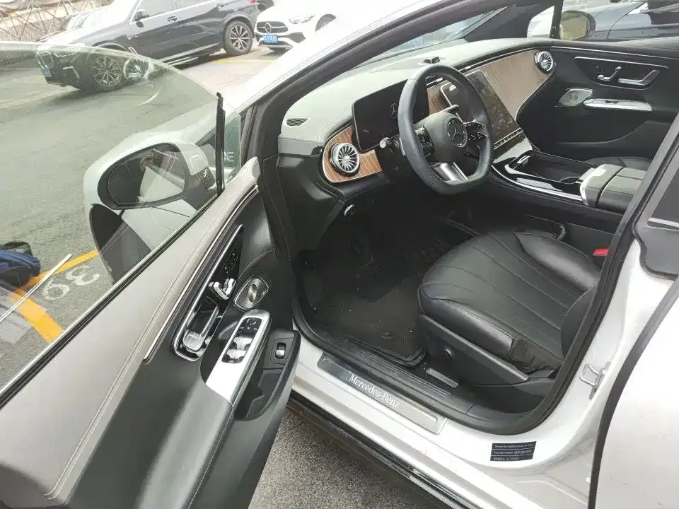 Mercedes-Benz EQE 2023 из CN, фото 4