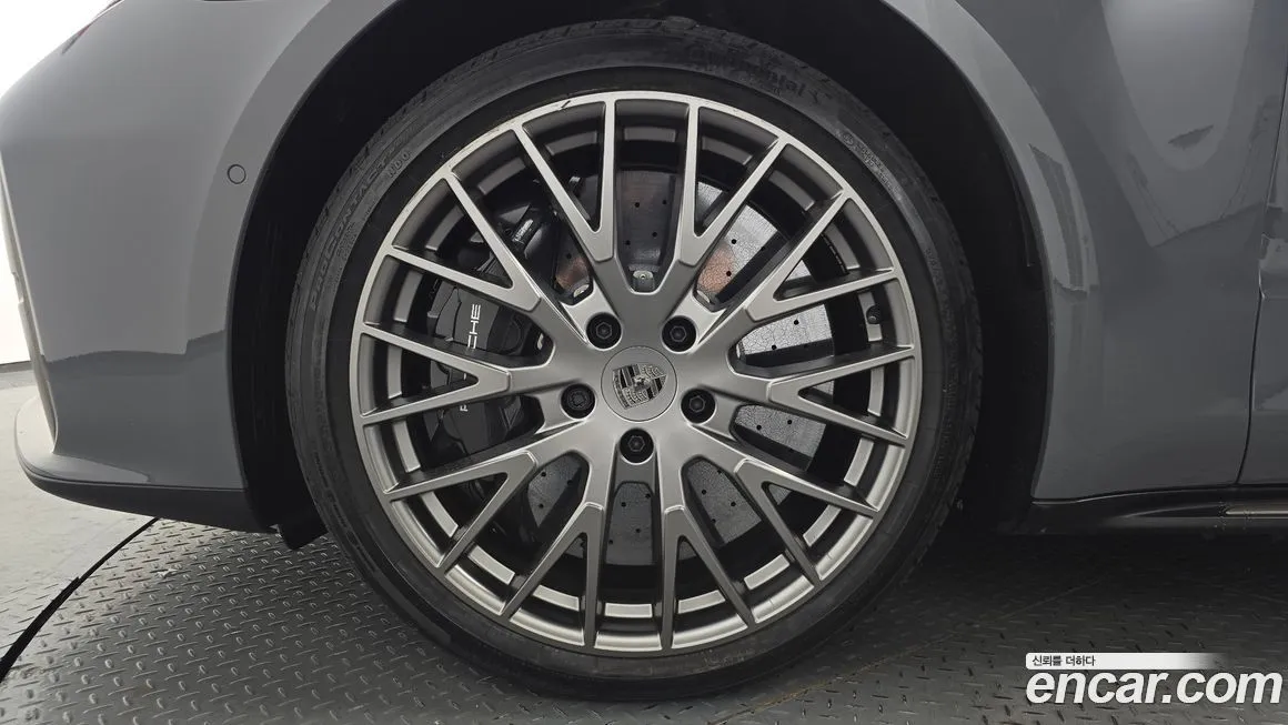 Porsche Panamera 2025 из KR, фото 7