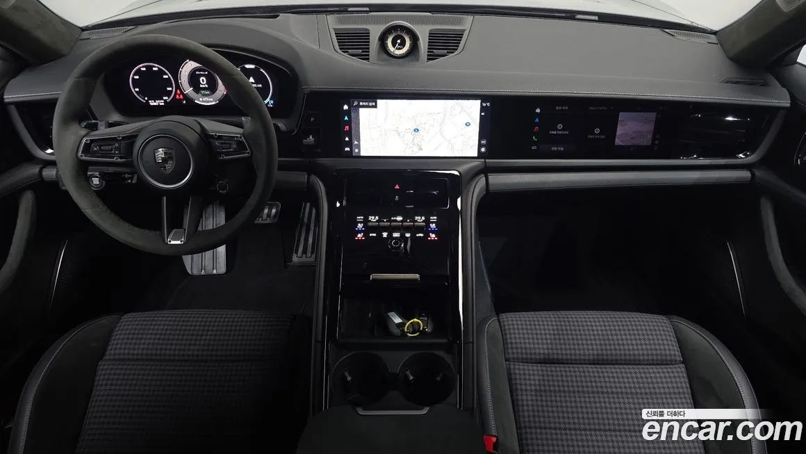 Porsche Panamera 2025 из KR, фото 10