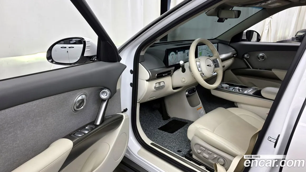Genesis GV60 — фото 10