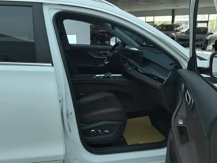 Chery Tiggo 8 PRO — фото 5