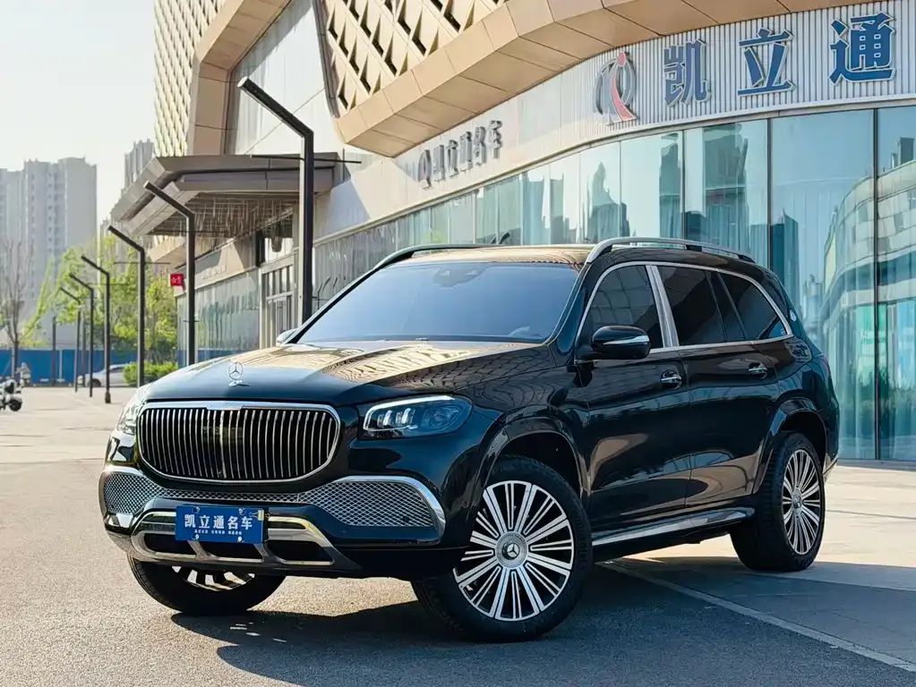 Mercedes-Benz GLS — фото 1