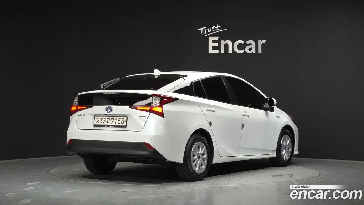 Toyota Prius 2021 из KR, фото 4