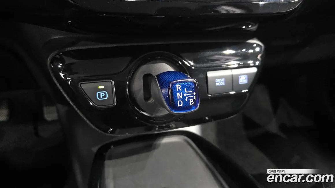 Toyota Prius 2021 из KR, фото 5
