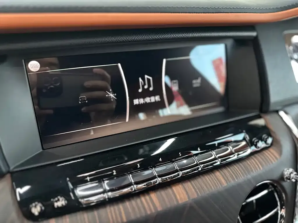 Rolls-Royce Cullinan 2022 из CN, фото 9