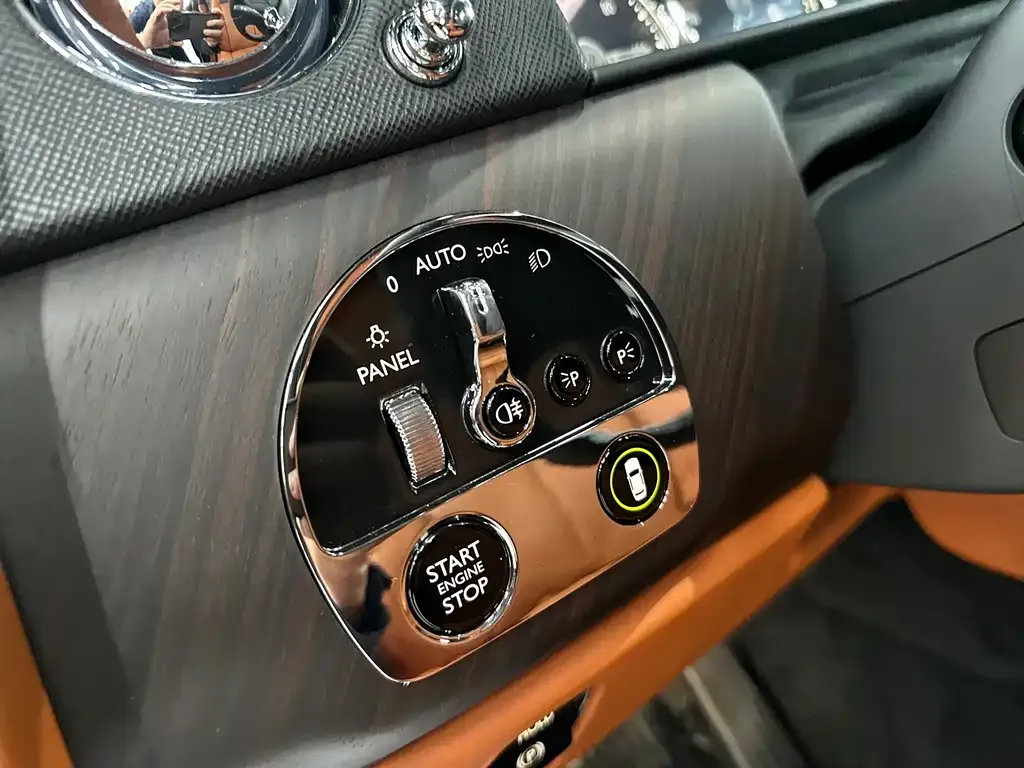 Rolls-Royce Cullinan 2022 из CN, фото 10