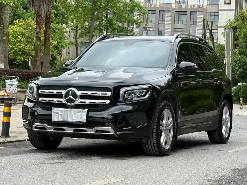 Mercedes-Benz GLB — фото 3