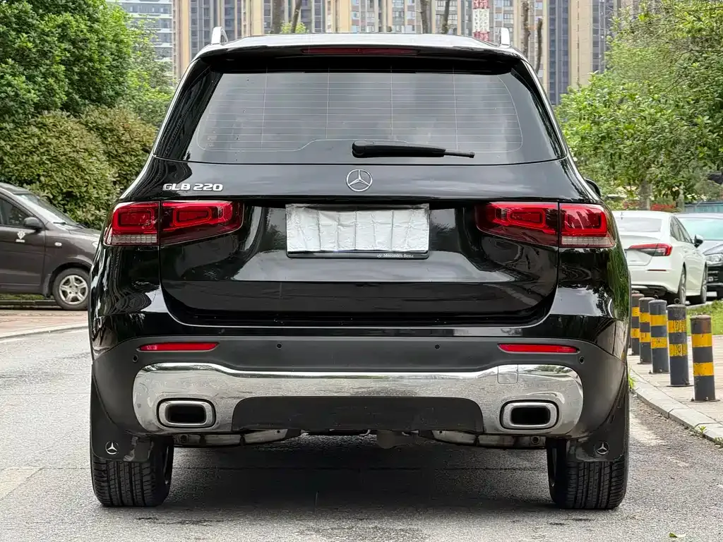 Mercedes-Benz GLB — фото 5