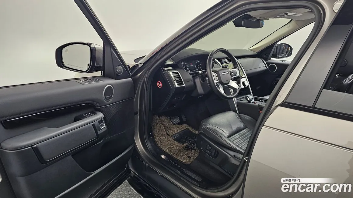 Land Rover Discovery 2023 из KR, фото 9