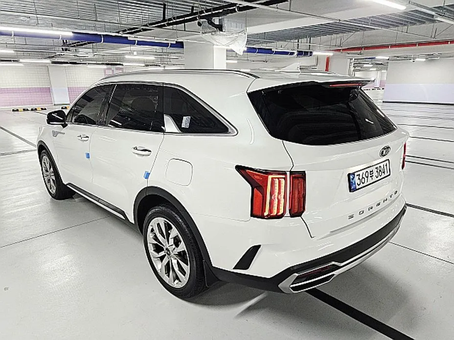 Kia Sorento — фото 7