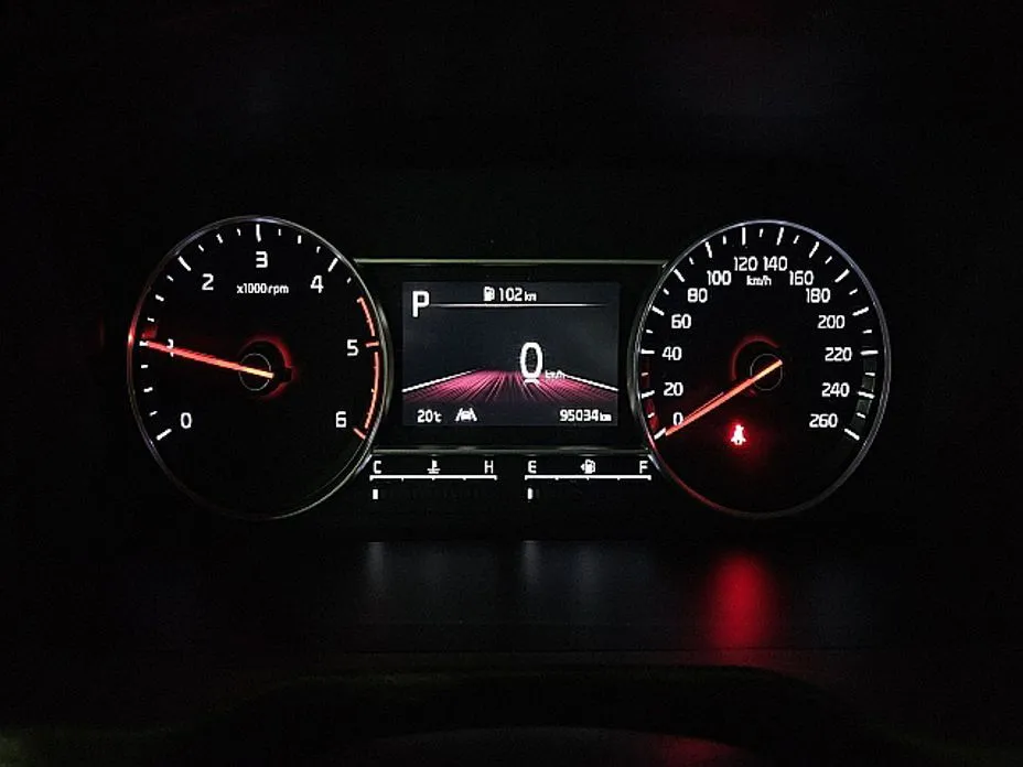 Kia Sorento — фото 5