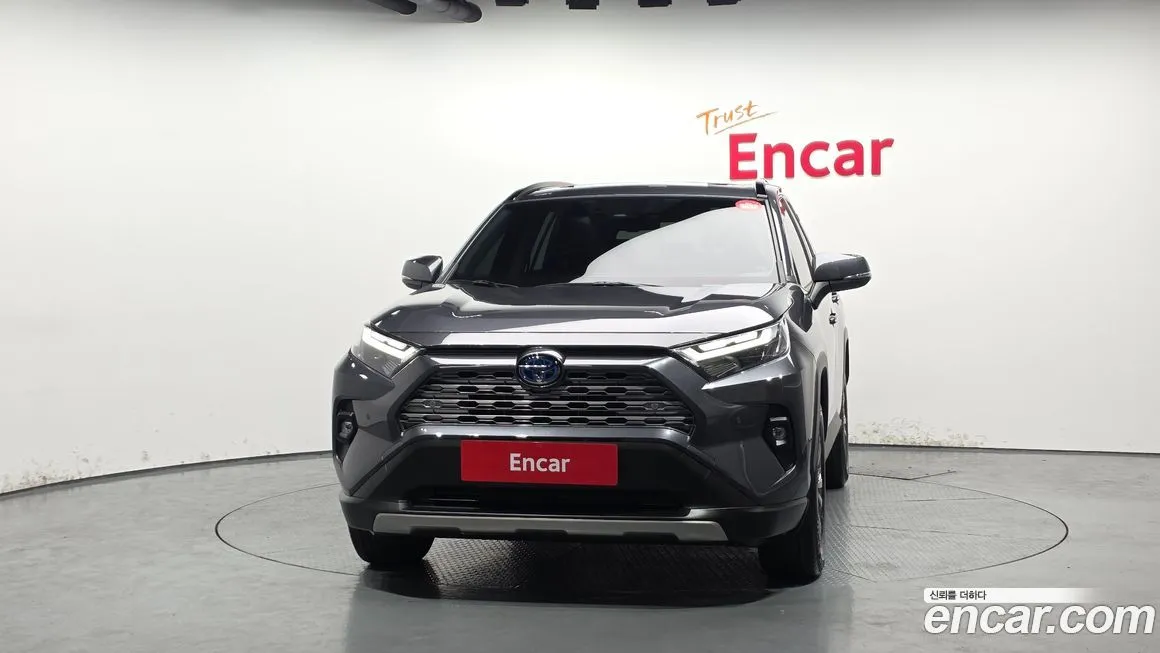 Toyota RAV4 2024 из KR, фото 3