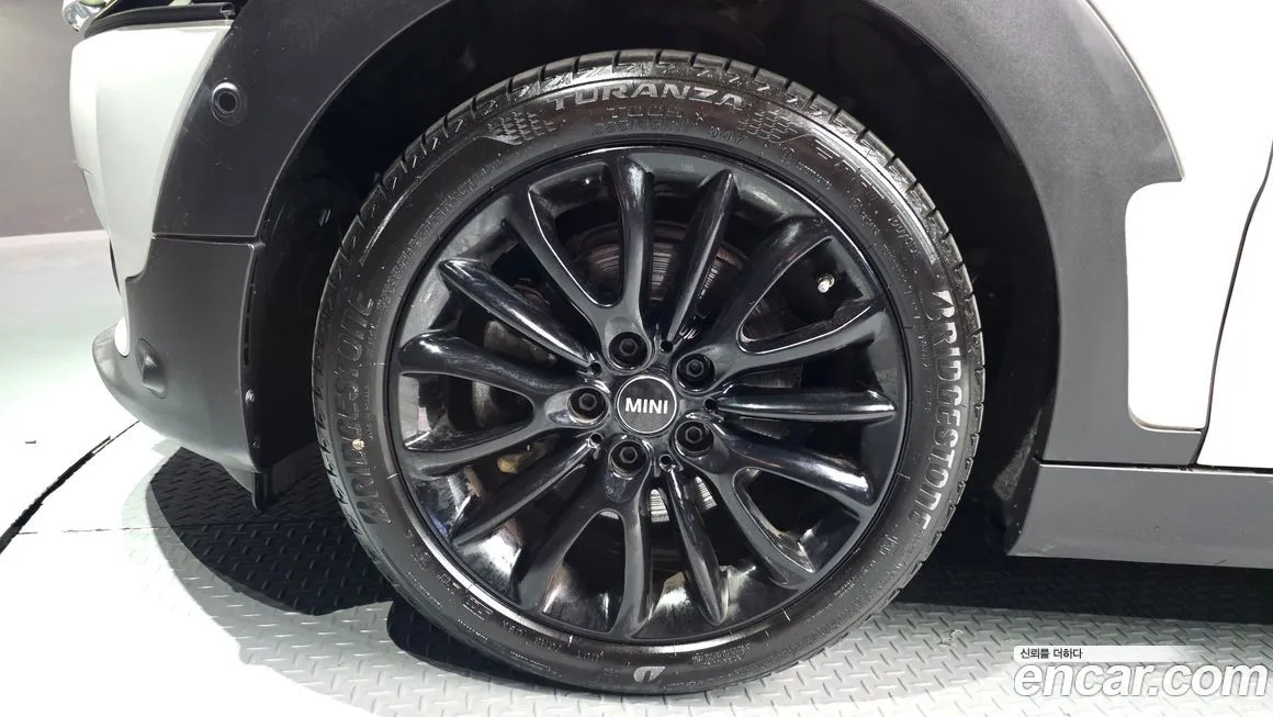 Mini Clubman 2021 из KR, фото 10