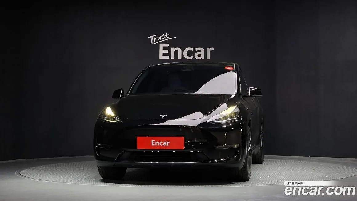 Tesla Model Y — фото 2