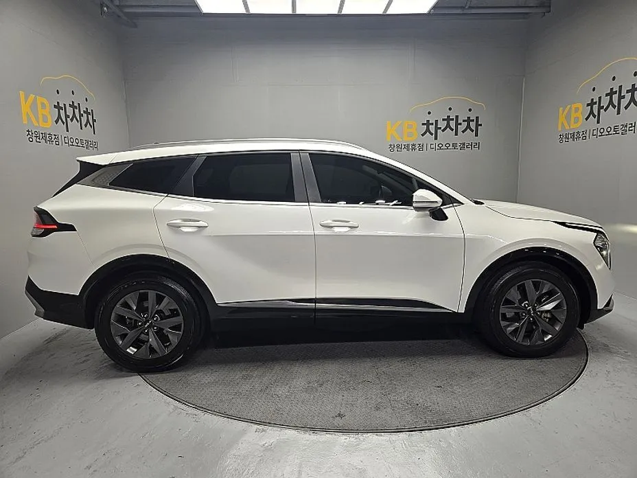 Kia Sportage — фото 9