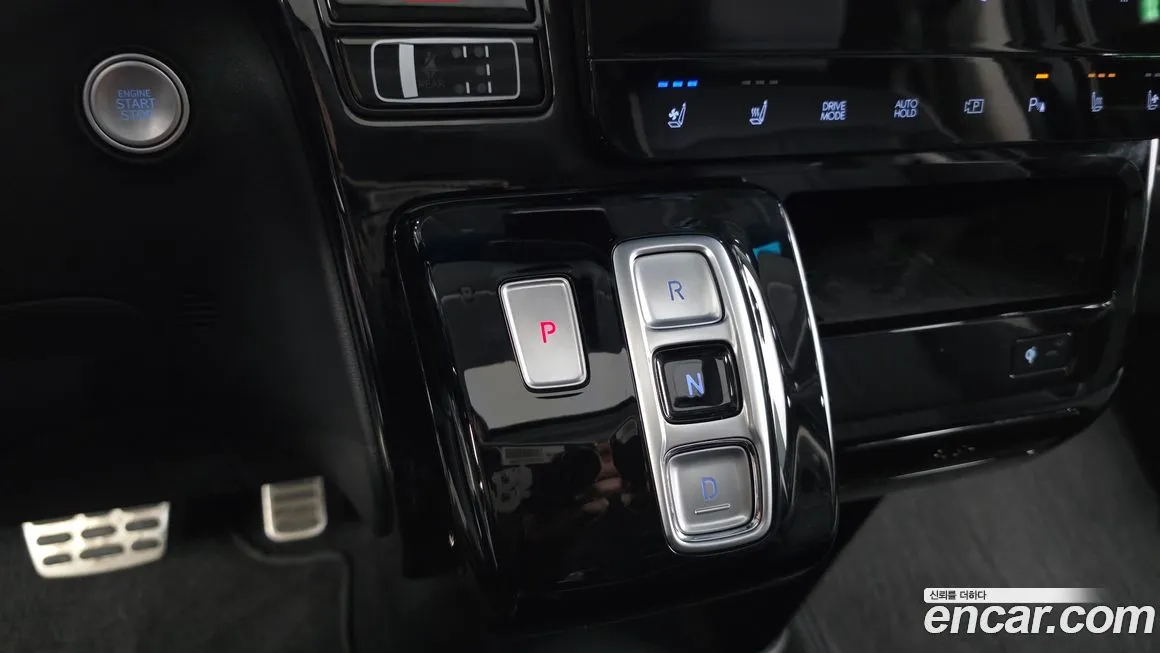 Hyundai Staria — фото 2