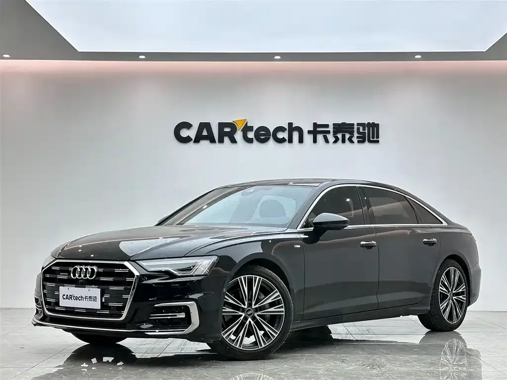 Audi A6L — фото 1