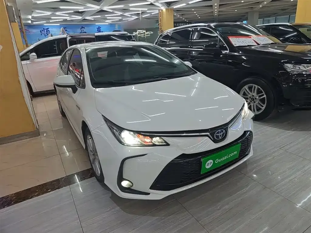 Toyota Corolla — фото 3