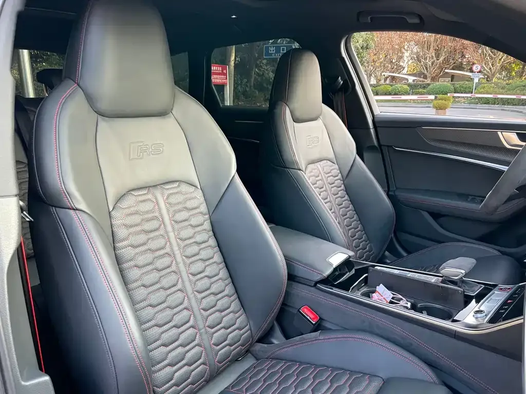 Audi RS 6 2022 из CN, фото 4