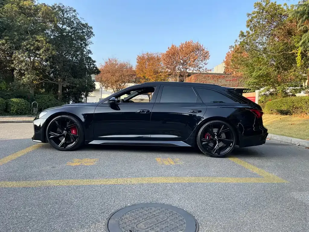 Audi RS 6 2022 из CN, фото 9