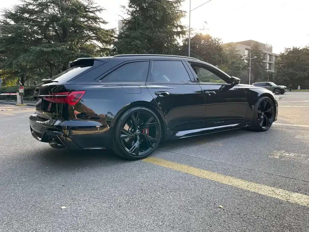 Audi RS 6 2022 из CN, фото 5