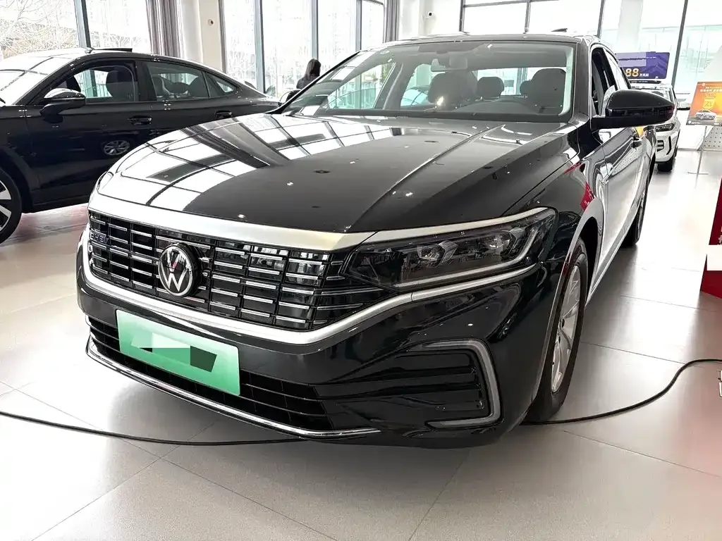 Volkswagen Passat New Energy — фото 5