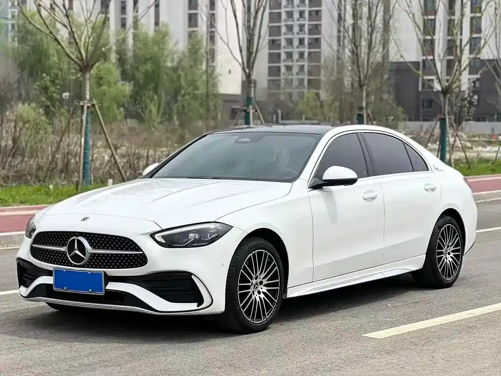Mercedes-Benz C-Class — фото 1