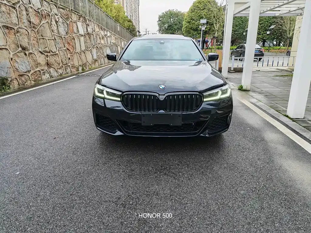 BMW 5 Series — фото 10