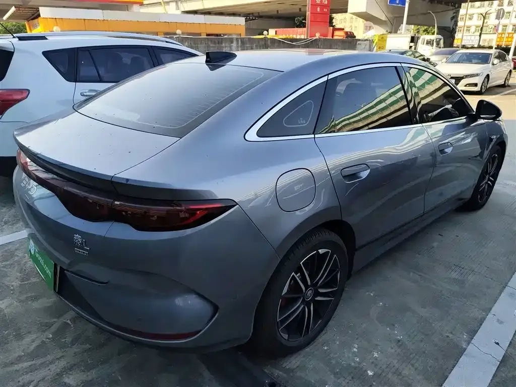 BYD Qin L — фото 10