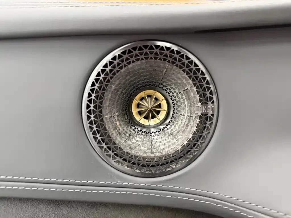 Lotus Eletre 2023 из CN, фото 10