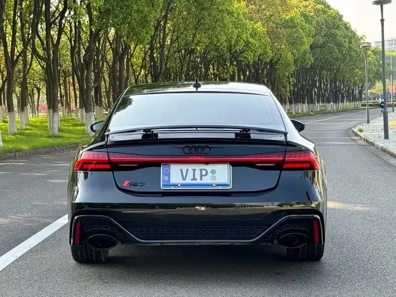 Audi A7 2022 из CN, фото 9