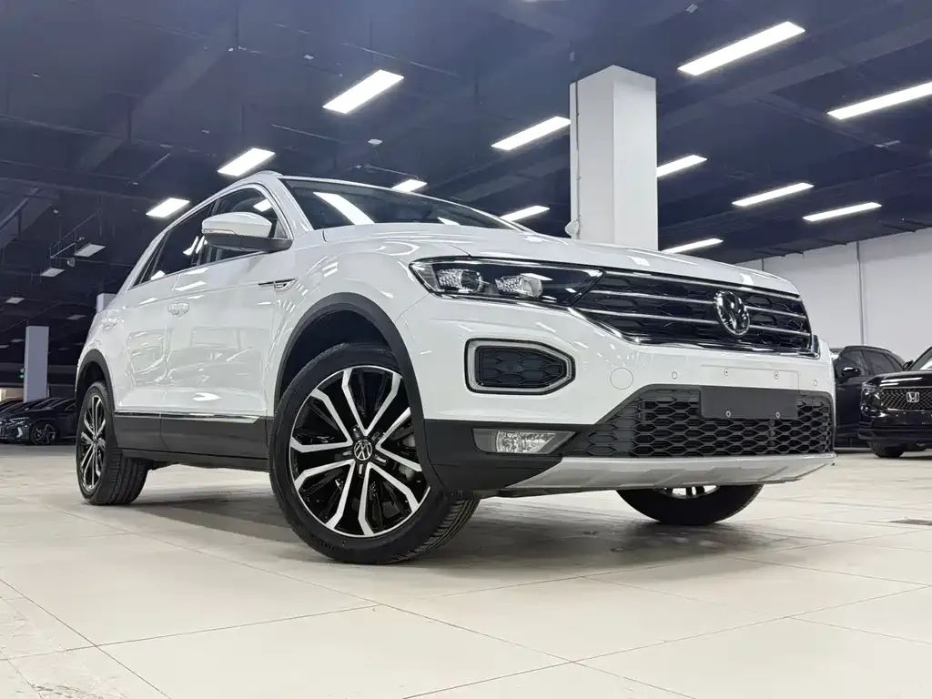 Volkswagen T-Roc — фото 2