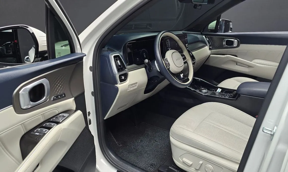 Kia Sorento — фото 8