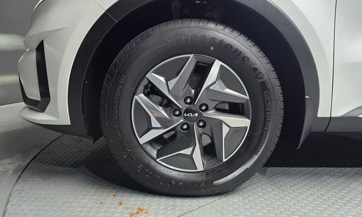 Kia Sorento — фото 9