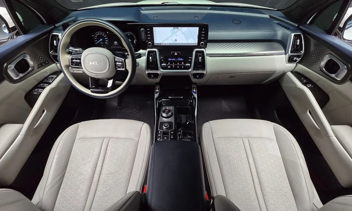 Kia Sorento — фото 10