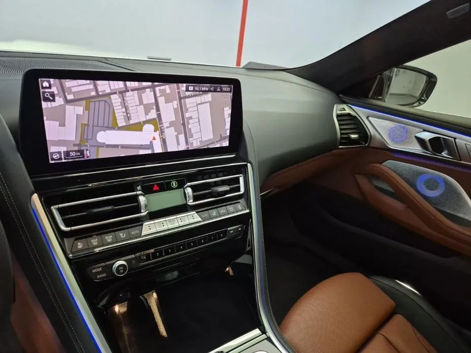 BMW 8-Series 2024 из KR, фото 8