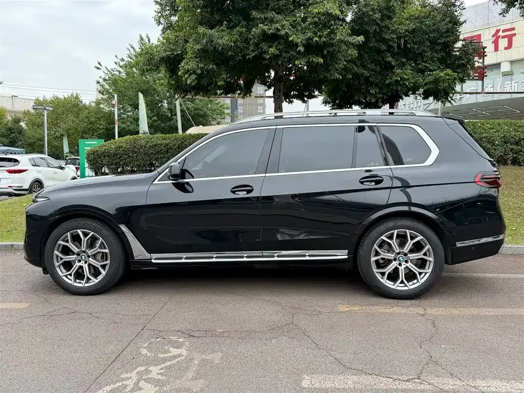 BMW X7 — фото 4