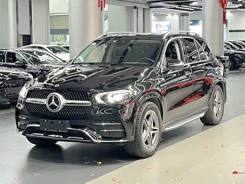 Mercedes-Benz GLE — фото 1