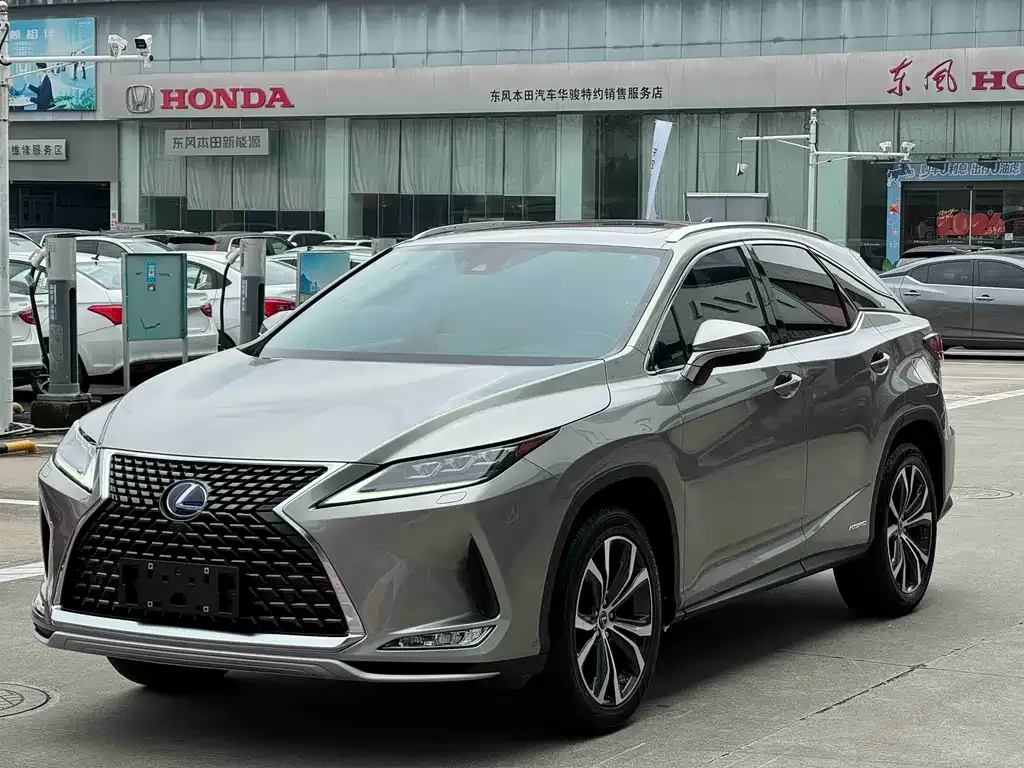 Lexus RX — фото 8